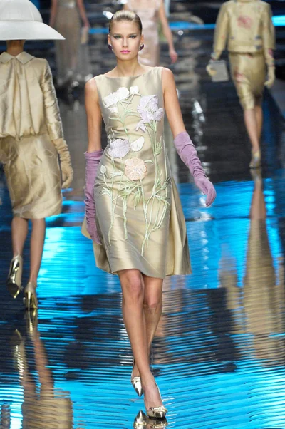 Look 27